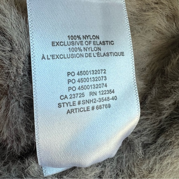 Aritzia Sunday Best Fuzzy Kitten Sweater Size S - Picture 5 of 6